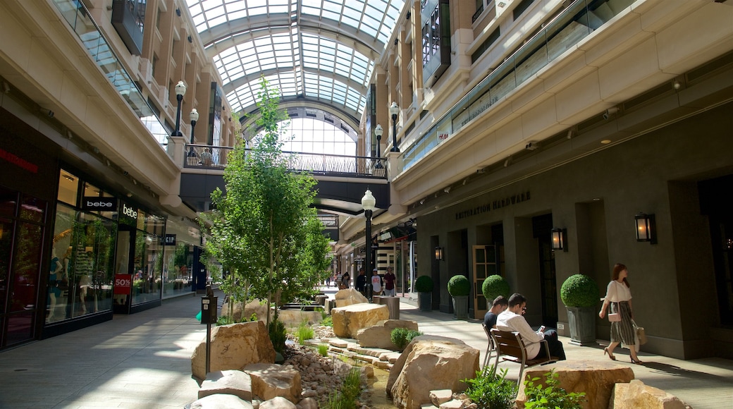 City Creek Center mostrando compras