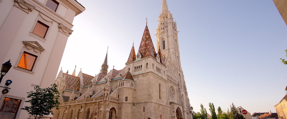 Budapest showing heritage architecture and a church or cathedral
