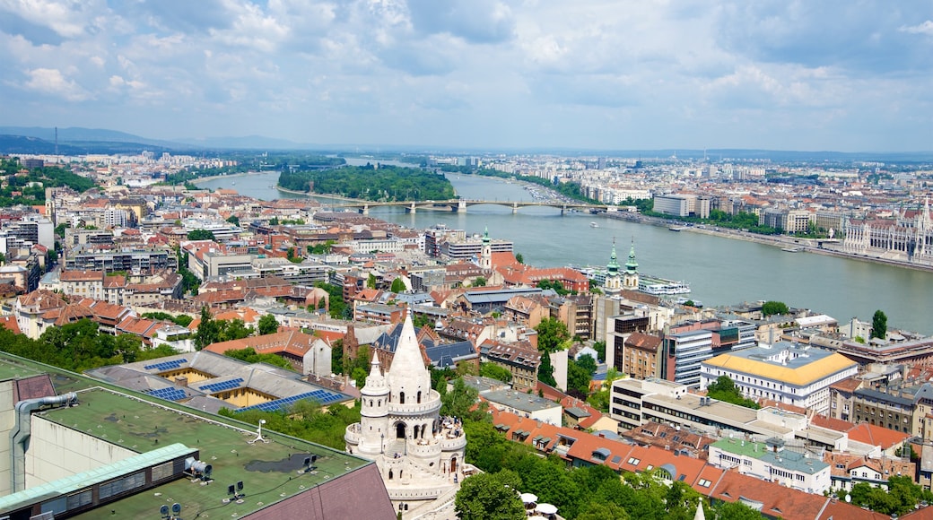 Margaret Island showing a city and a river or creek