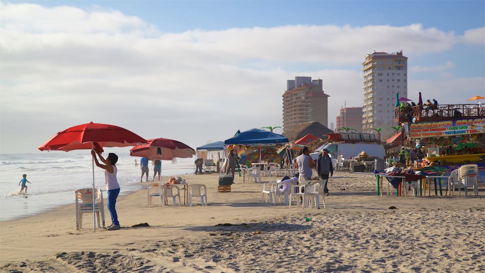 Rosarito qui includes vues littorales et plage