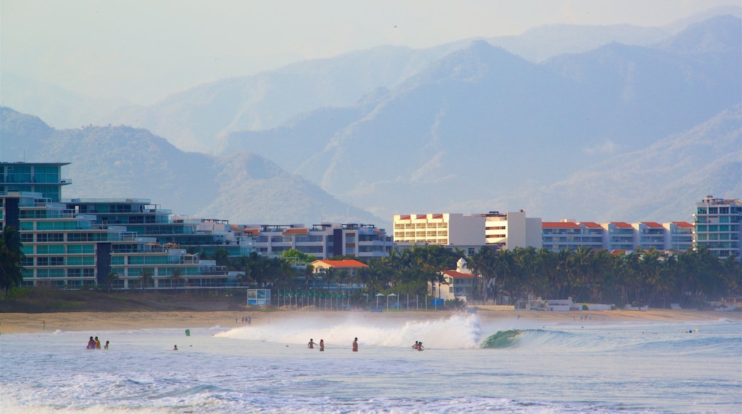 Nuevo Vallarta-stranden som viser surfing, rolig landskap og kyst