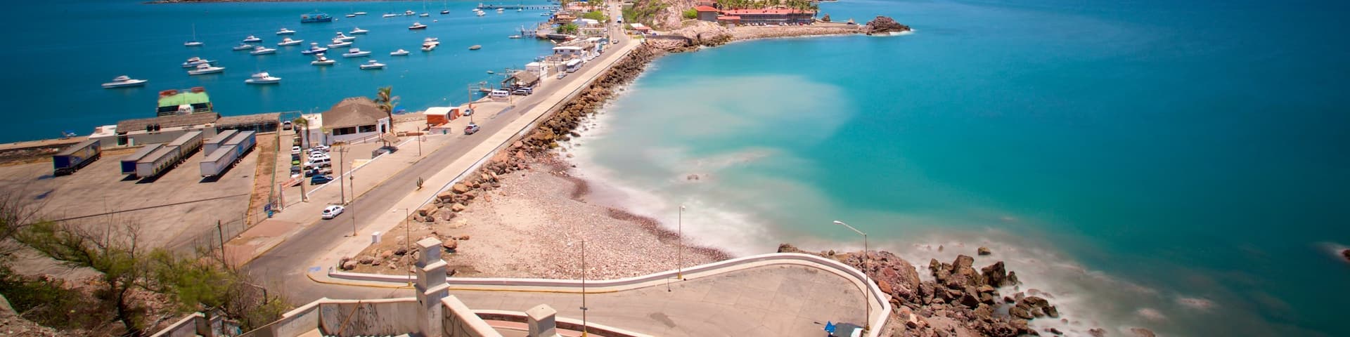 El Mirador which includes mountains, general coastal views and rocky coastline