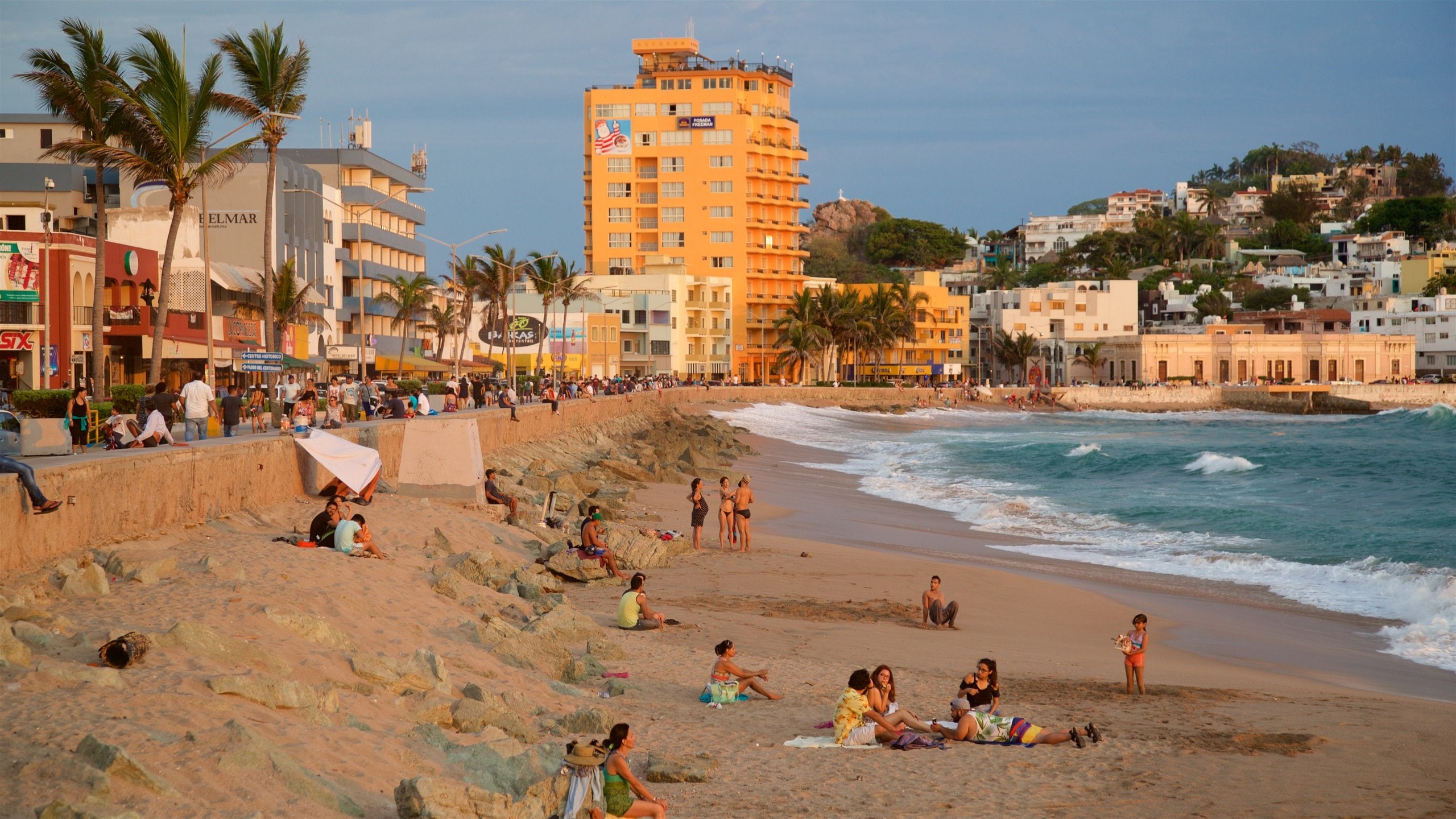 Visita Playa Olas Altas en Centro de Mazatlán - Tours & Actividades | Expedia.mx