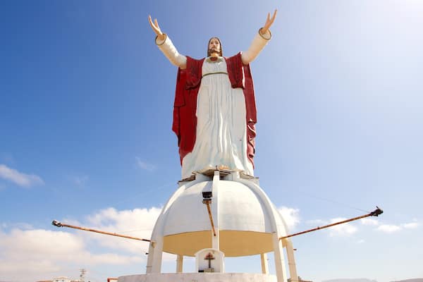 Rosarito mettant en vedette aspects religieux et statue ou sculpture