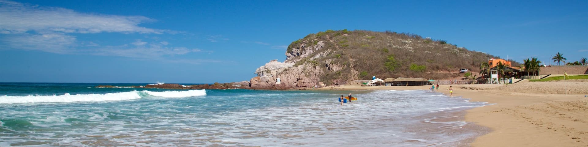 Mazatlan presenterar kustutsikter, en sandstrand och vÄgor