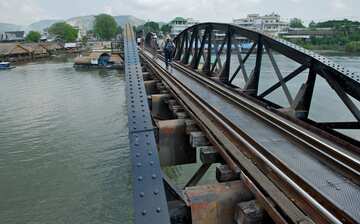 クワイ川鉄橋 カンチャナブリー エクスペディア クワイ川鉄橋 カンチャナブリー エクスペディア
