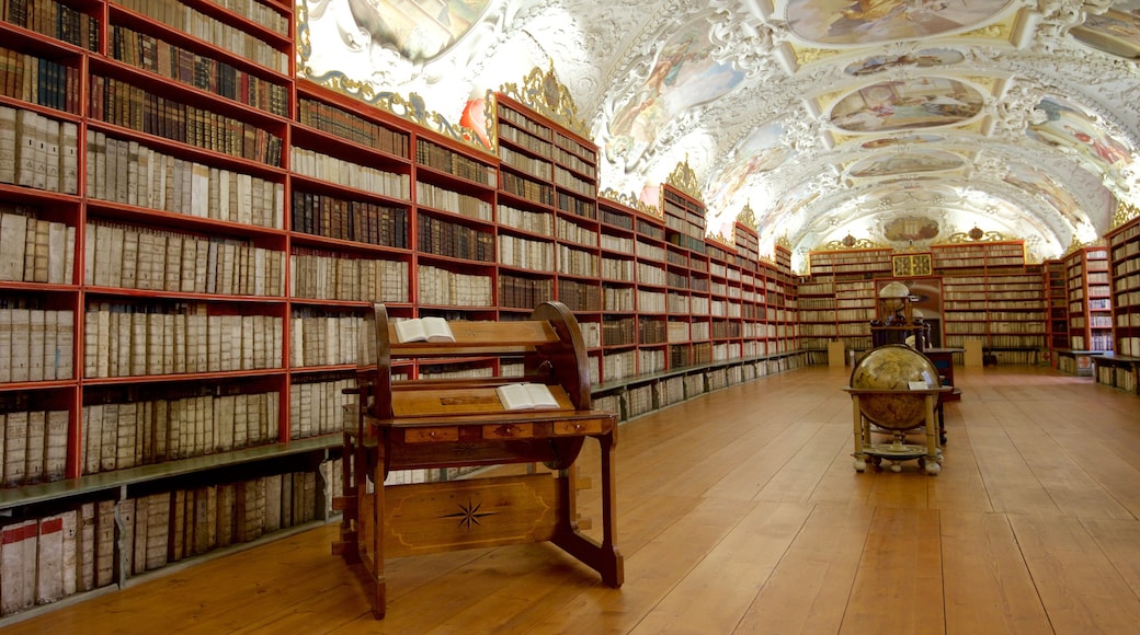 Strahov toont interieur en historisch erfgoed