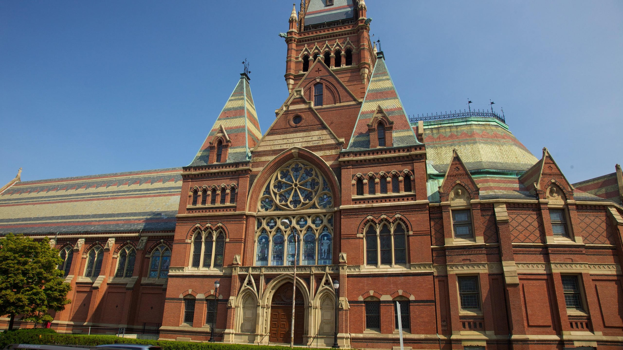 Universidad de Harvard mostrando una ciudad y arquitectura patrimonial