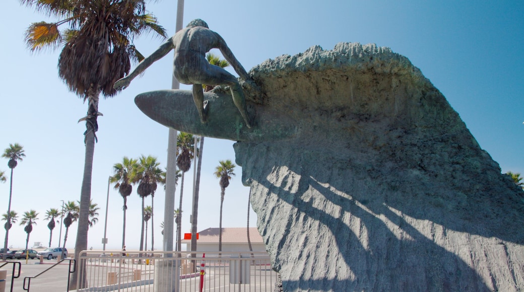 Huntington Beach which includes a statue or sculpture