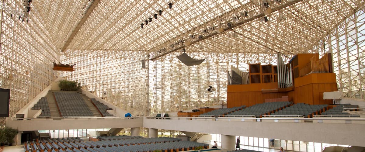 Crystal Cathedral which includes religious aspects, interior views and a church or cathedral