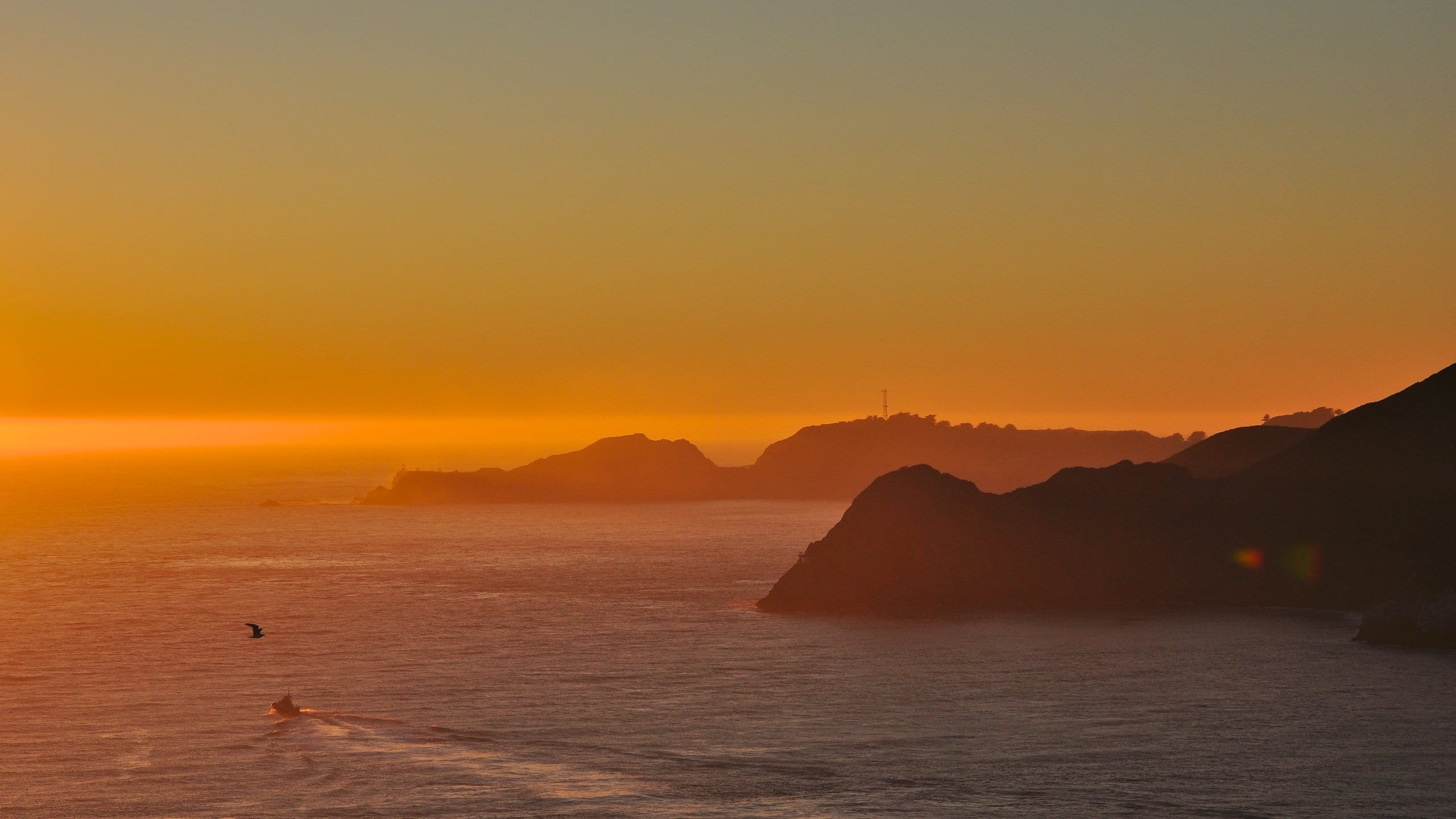 San Francisco showing general coastal views, landscape views and a sunset