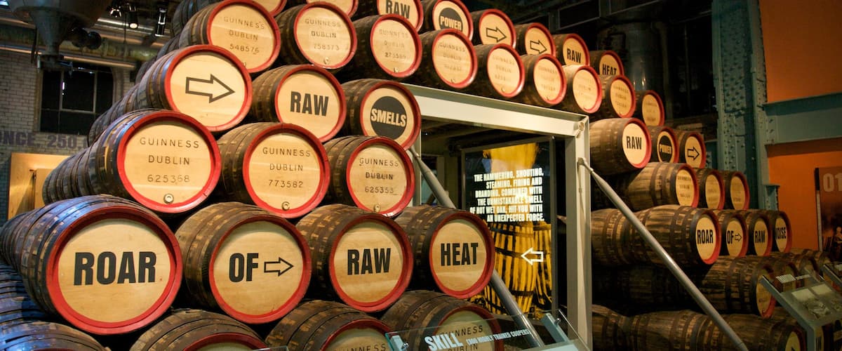 Guinness Storehouse mettant en vedette boissons et vues intérieures