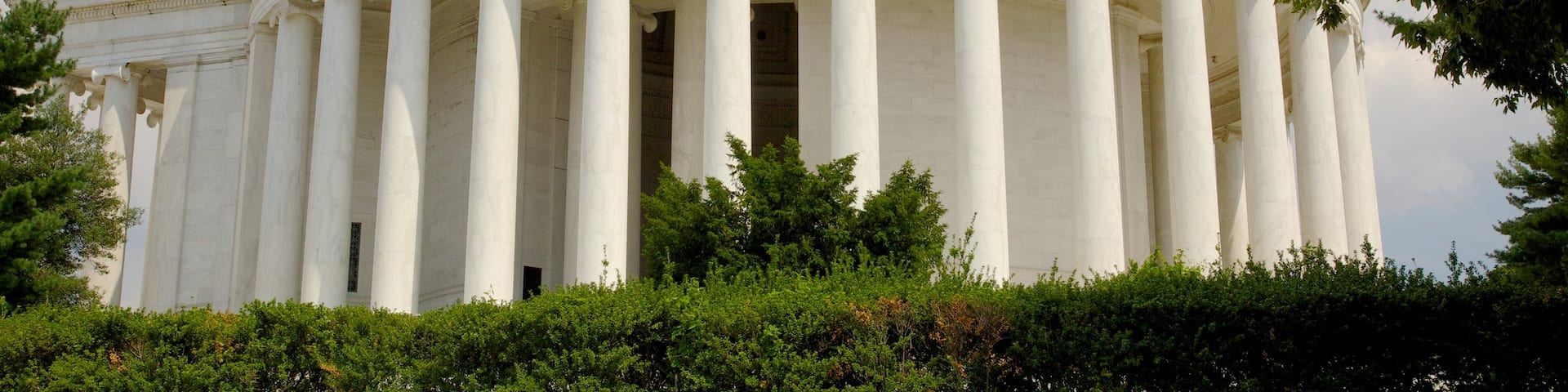 Jefferson Memorial welches beinhaltet Gedenkstätte