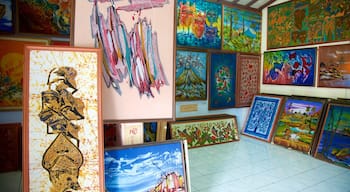 Yogyakarta toont kunst en interieur