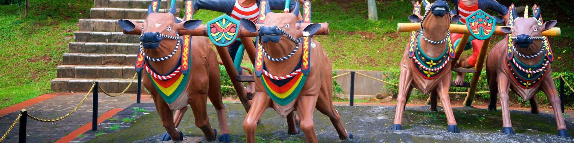 Taman Mini Indonesia Indah which includes outdoor art