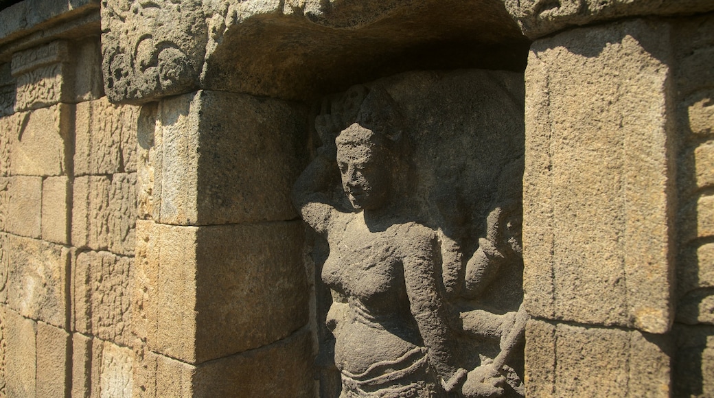 Sambisari Temple showing heritage elements