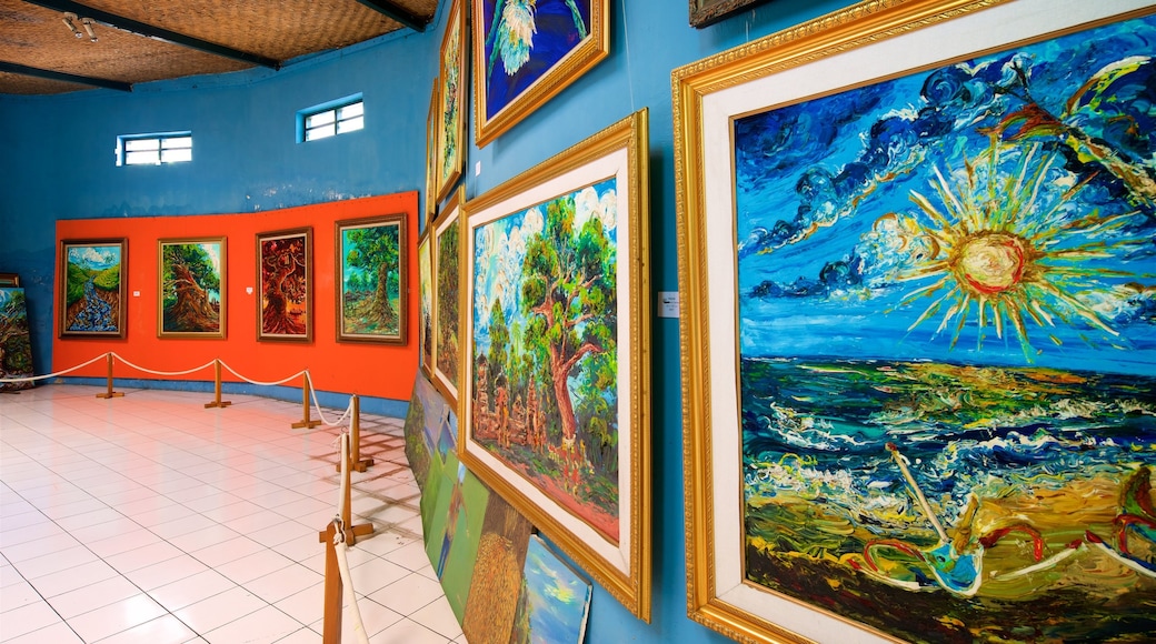 Museo Affandi che include vista interna e arte