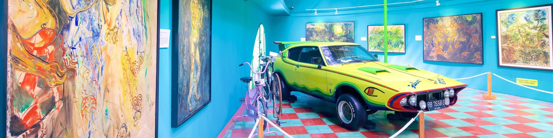 Affandi Museum showing art and interior views