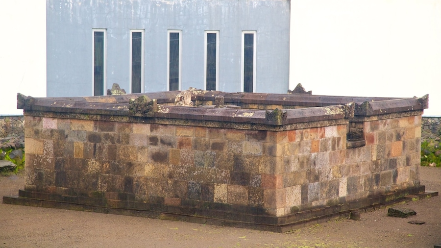 Islamic University of Indonesia which includes heritage elements