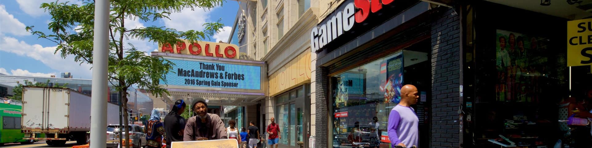 Apollo Theater mettant en vedette signalisation