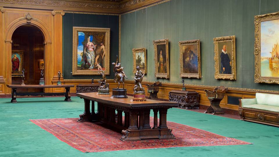Colección Frick ofreciendo elementos patrimoniales, vistas de interior y arte