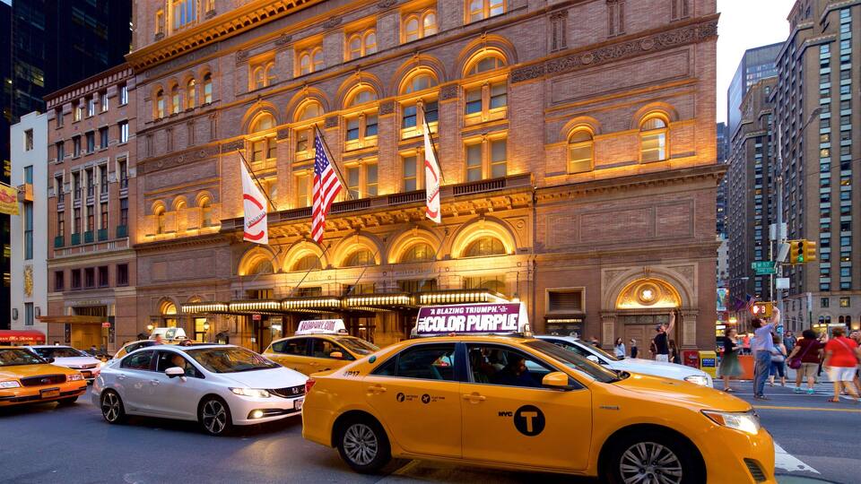Carnegie Hall que inclui uma cidade e elementos de patrimônio