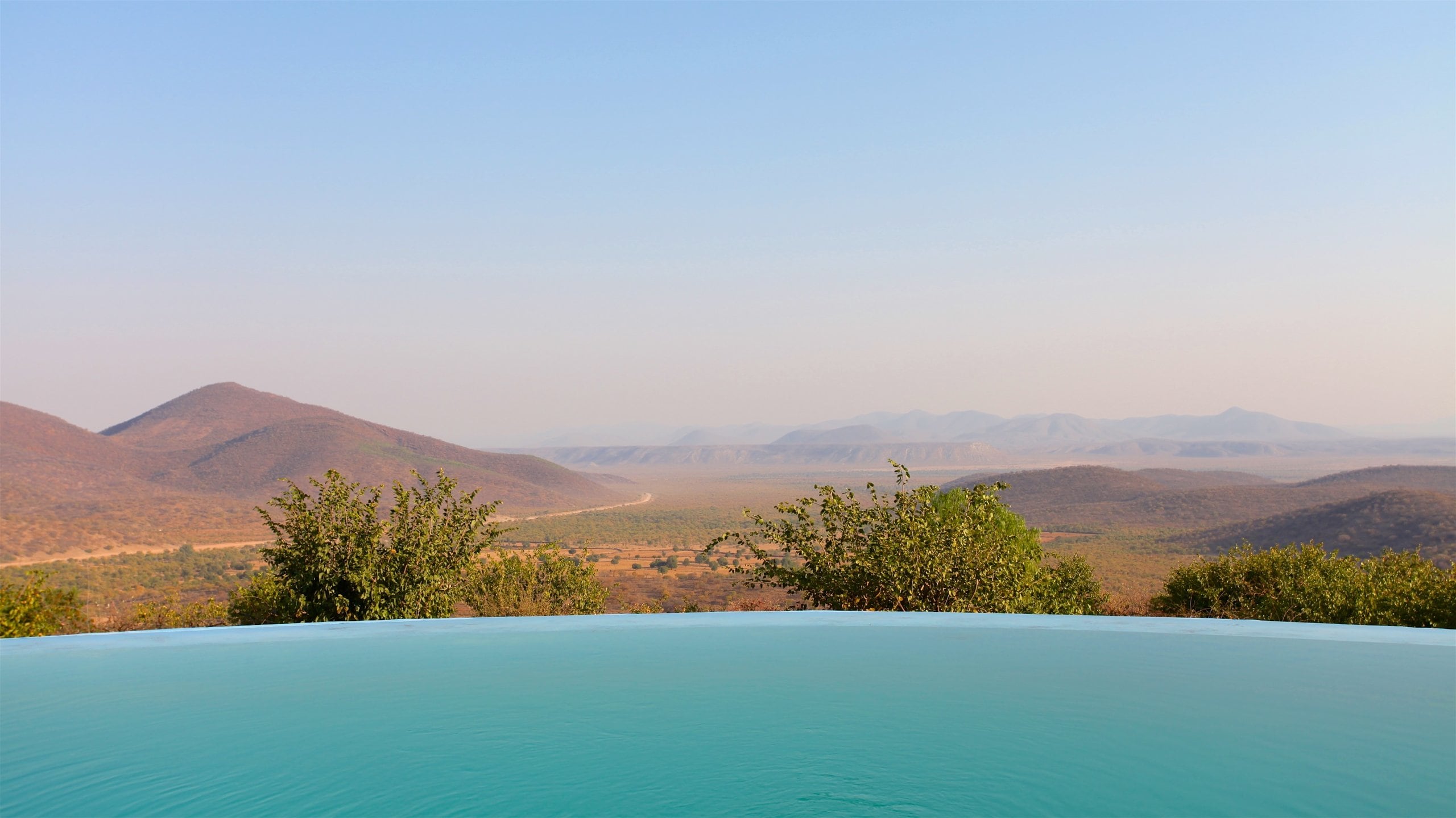 Opuwo montrant scènes tranquilles, vues du désert et panoramas
