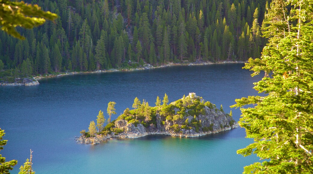 Inspiration Point Vista featuring a lake or waterhole and tranquil scenes