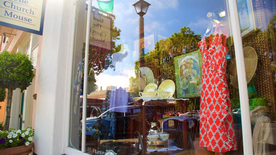 Sonoma Plaza montrant shopping