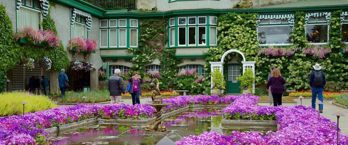 Butchart Gardens featuring a park and flowers
