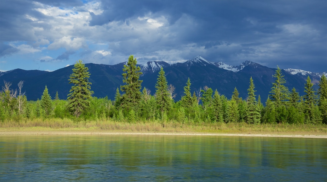 Skookumchuck which includes mountains, tranquil scenes and a lake or waterhole