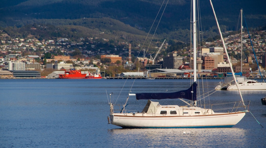 Bellerive showing a lake or waterhole, a city and tranquil scenes