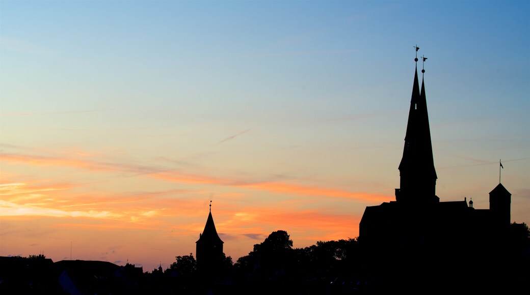 Nürnberg joka esittää taivas ja auringonlasku