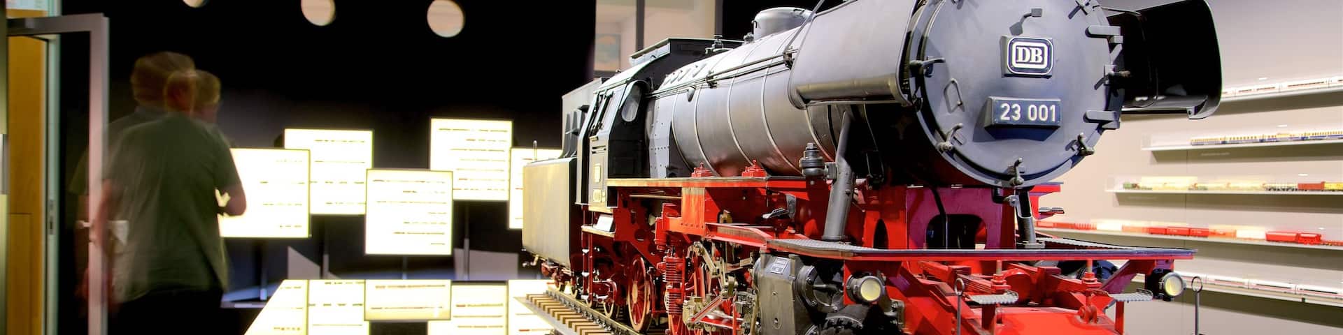 Verkehrsmuseum Nürnberg das einen Geschichtliches und Innenansichten