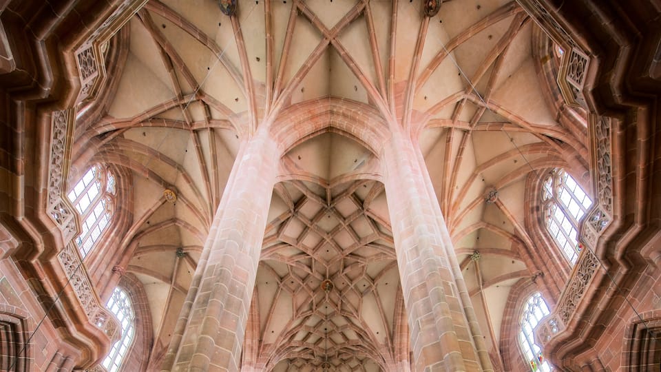 Eglise St. Lorenz qui includes patrimoine historique et vues intérieures