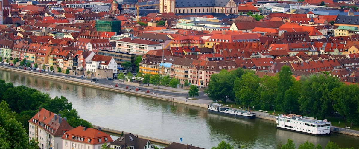 Würzburg showing a river or creek, heritage elements and a city