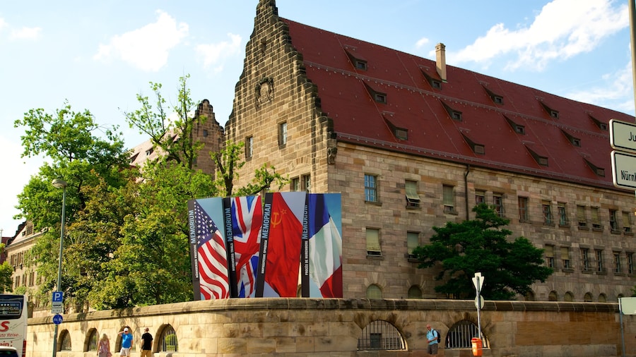 Paleis van justitie van Nuremberg inclusief historisch erfgoed en bewegwijzering