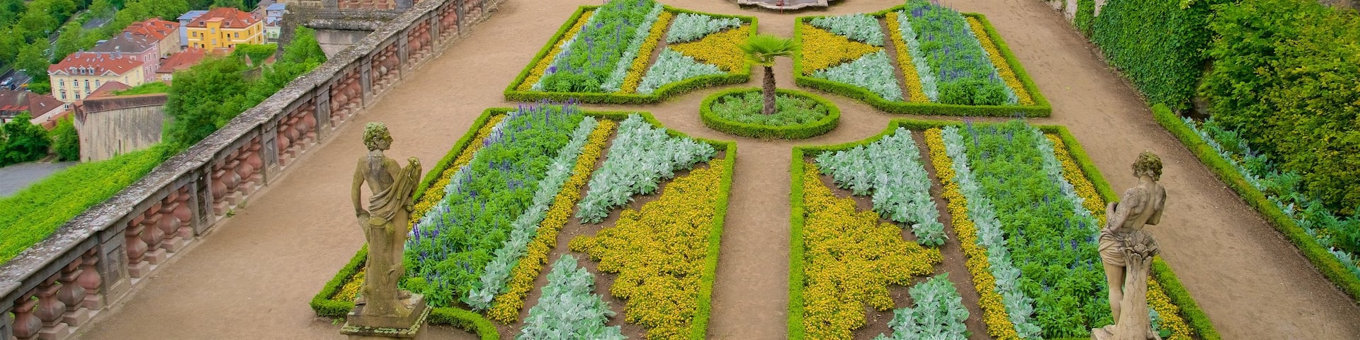 Fortress Marienberg showing a garden and heritage elements