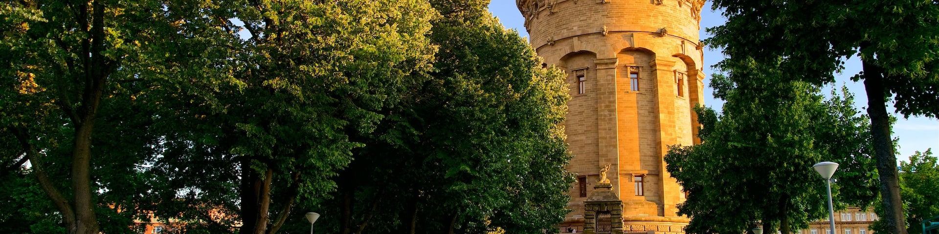 Mannheim Water Tower showing heritage architecture and a garden
