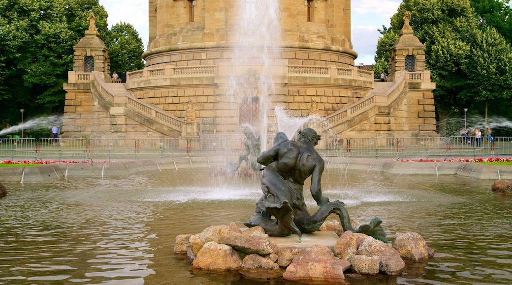 Mannheim Water Tower which includes a fountain, a statue or sculpture and heritage elements