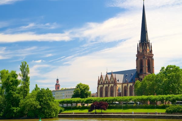 Frankfurt featuring a lake or waterhole, a church or cathedral and heritage architecture