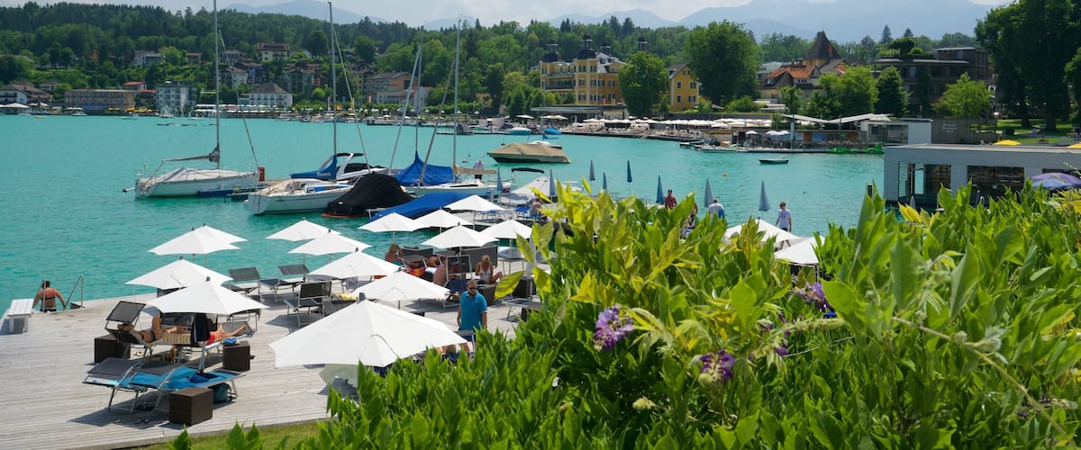 Velden am Wörther See montrant baie ou port