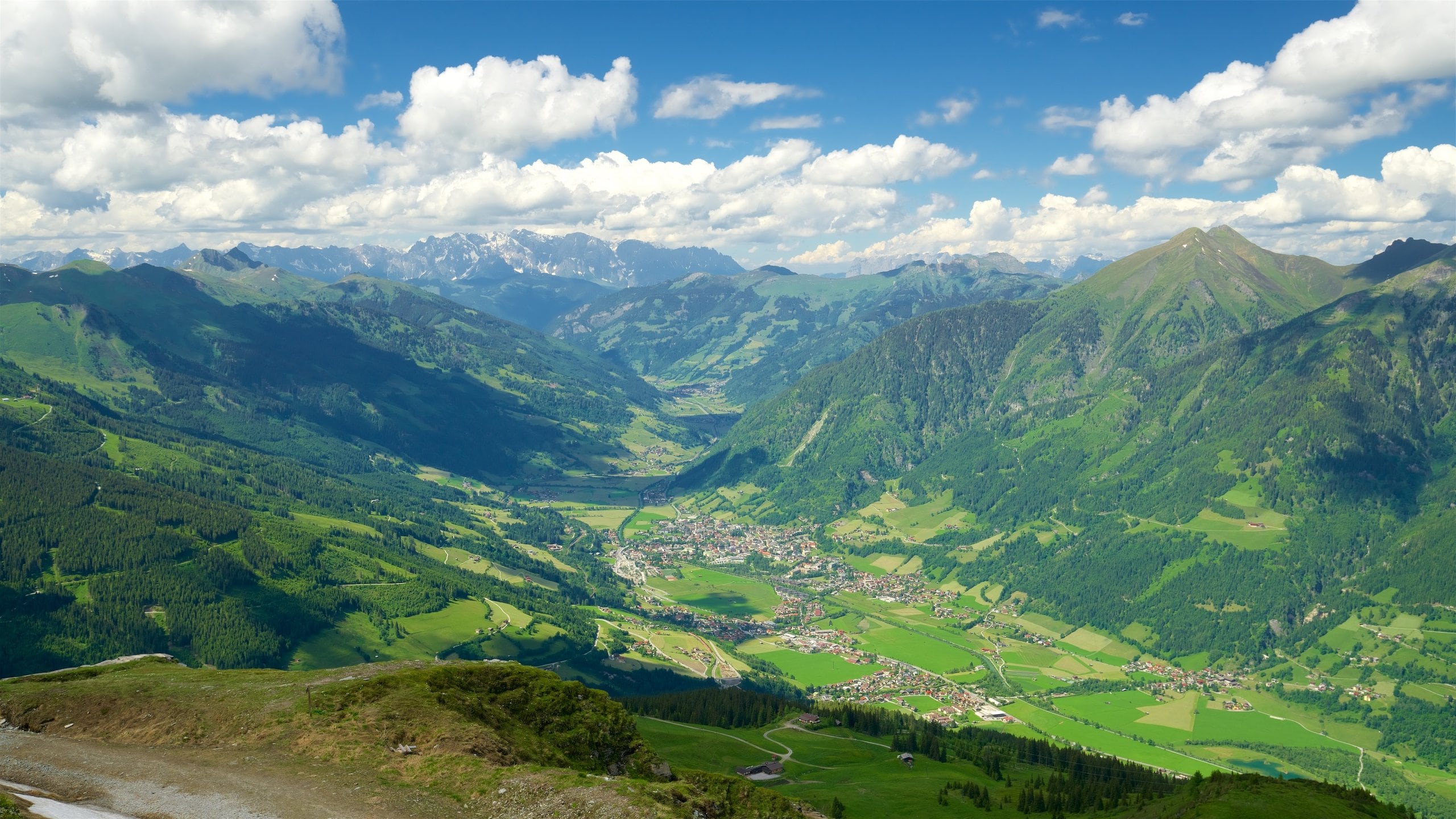 Stubnerkogel Mountain featuring landscape views and tranquil scenes