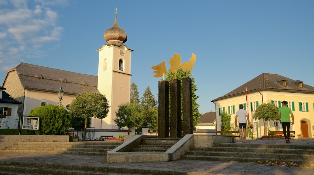 Strobl which includes outdoor art