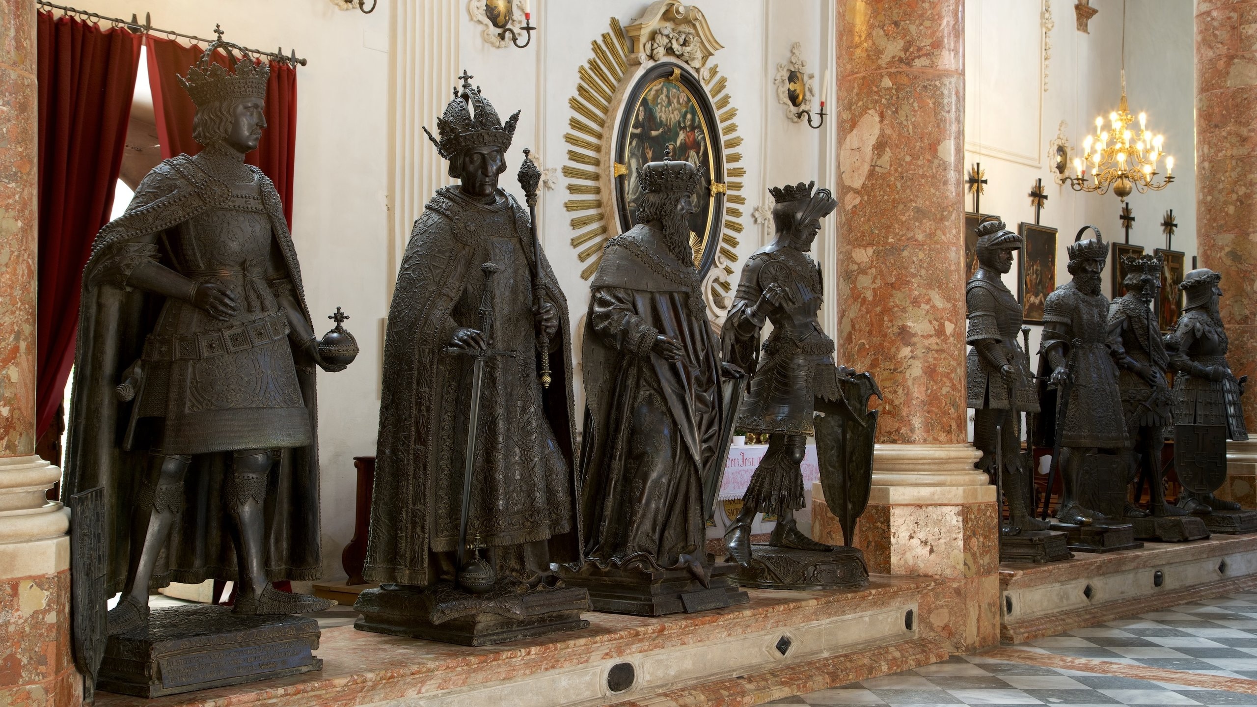 宮廷教会 インスブルック シティ センター エクスペディア