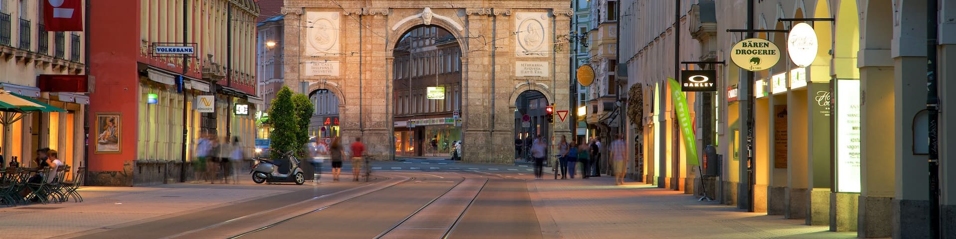 Triumphal Arch showing heritage elements and heritage architecture