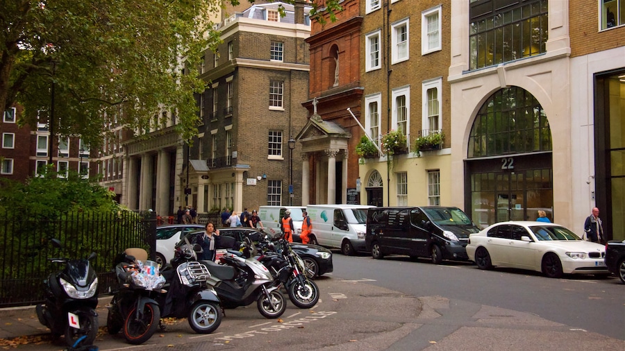Soho showing street scenes