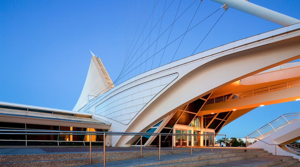 Milwaukee Art Museum showing modern architecture and night scenes