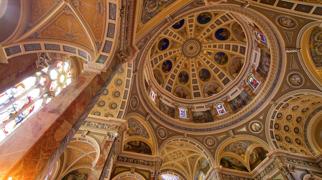 Basilica of Saint Josaphat som inkluderar interiörer, religiösa element och historiska element