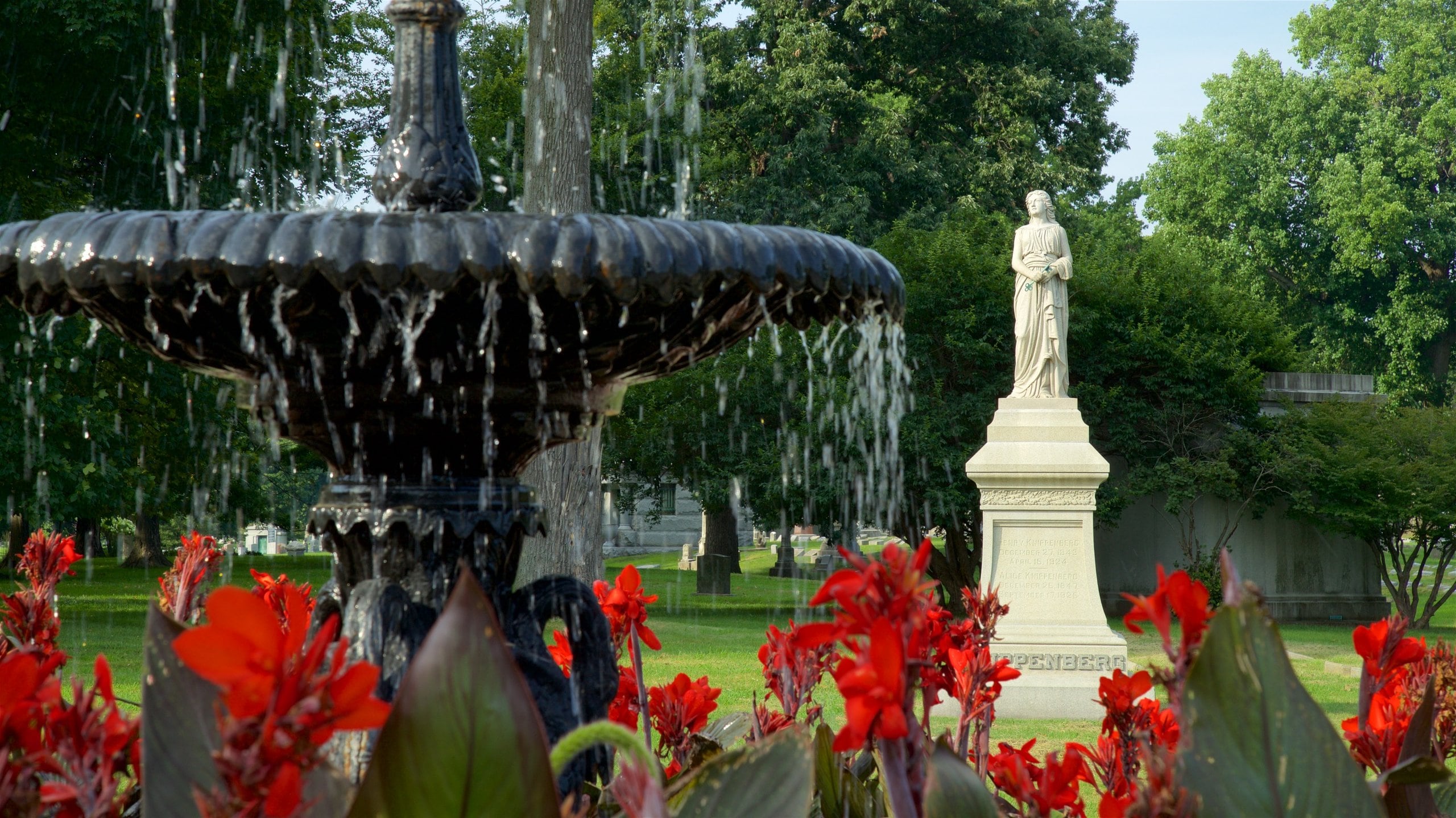 Visita Crown Hill Cemetery en Indianápolis - Tours \u0026 Actividades |  Expedia.com, image size:2560x1440